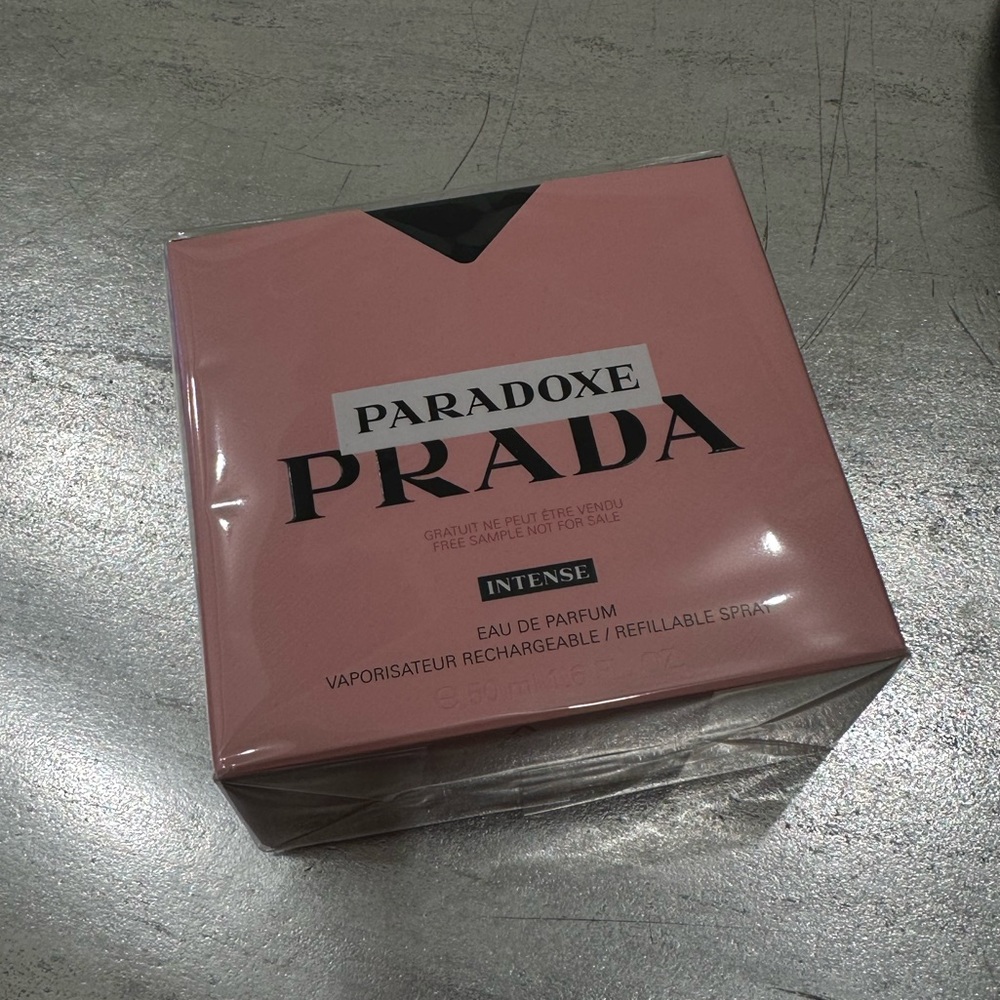 PRADA PARADOXE INTENSE PERFUME